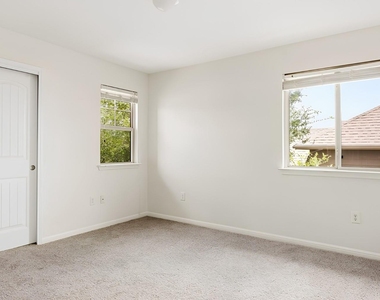 304 Santa Maria St - Photo Thumbnail 29