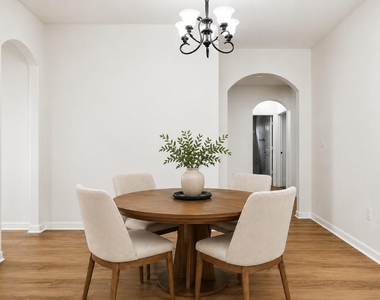 304 Santa Maria St - Photo Thumbnail 12