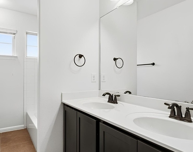 304 Santa Maria St - Photo Thumbnail 28