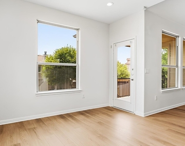 304 Santa Maria St - Photo Thumbnail 20