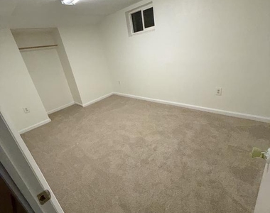 1734 Mayfair Place - Photo Thumbnail 7