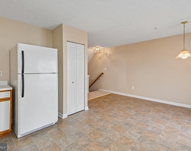 6509 Tapwood Court - Photo Thumbnail 8