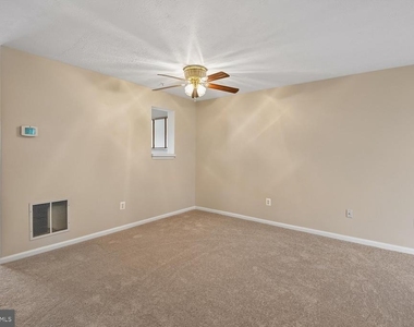 6509 Tapwood Court - Photo Thumbnail 4