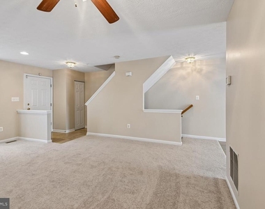 6509 Tapwood Court - Photo Thumbnail 5