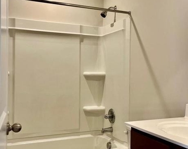 6279 Pebblebrook Drive - Photo Thumbnail 12