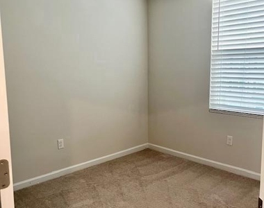 6279 Pebblebrook Drive - Photo Thumbnail 11