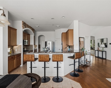 6623 Yaupon Dr - Photo Thumbnail 7