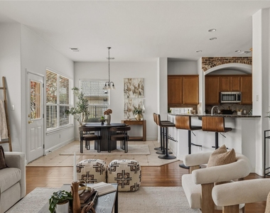 6623 Yaupon Dr - Photo Thumbnail 5
