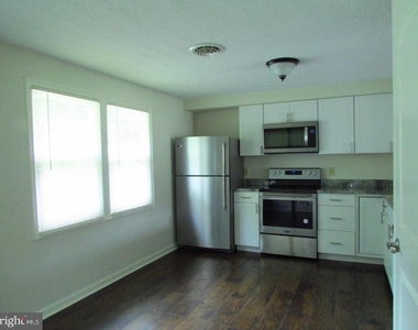 17555 Davis Road - Photo Thumbnail 6