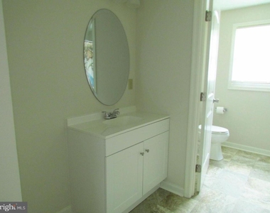 17555 Davis Road - Photo Thumbnail 8