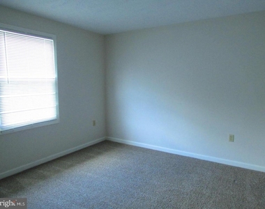 17555 Davis Road - Photo Thumbnail 13