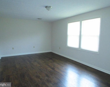 17555 Davis Road - Photo Thumbnail 4