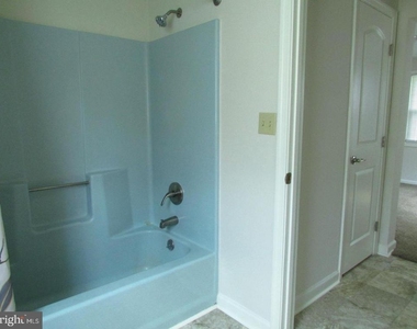 17555 Davis Road - Photo Thumbnail 9