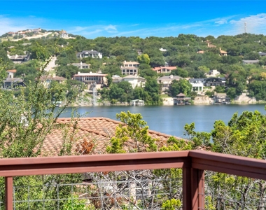 330 Southwind Rd - Photo Thumbnail 5