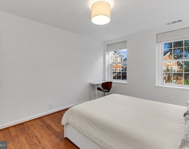 3711 39th Street Nw - Photo Thumbnail 12
