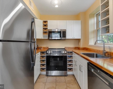 3711 39th Street Nw - Photo Thumbnail 7