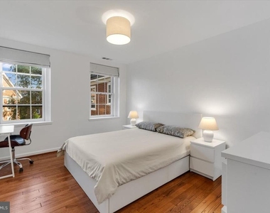3711 39th Street Nw - Photo Thumbnail 11