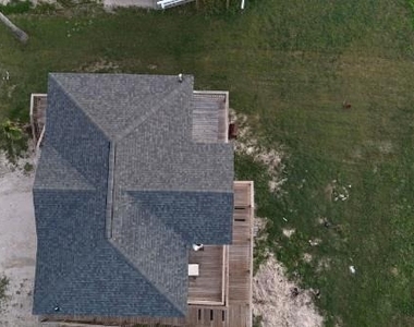 415 Seashell Dr - Photo Thumbnail 4