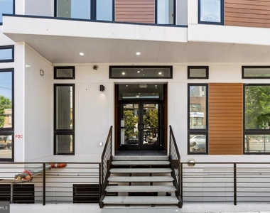 710 Kennedy Street Nw - Photo Thumbnail 1