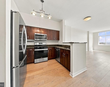 1000 New Jersey Avenue Se - Photo Thumbnail 12