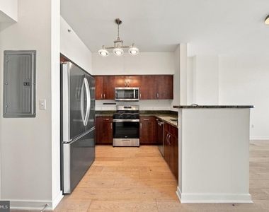1000 New Jersey Avenue Se - Photo Thumbnail 13