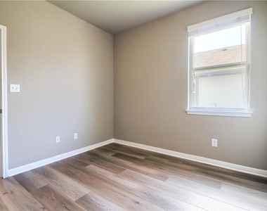 8120 Rosano St - Photo Thumbnail 23