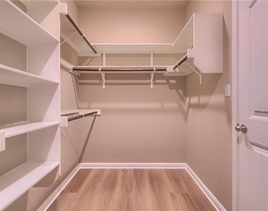 8120 Rosano St - Photo Thumbnail 29