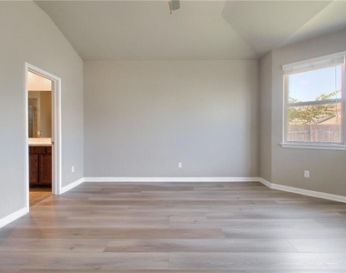 8120 Rosano St - Photo Thumbnail 17