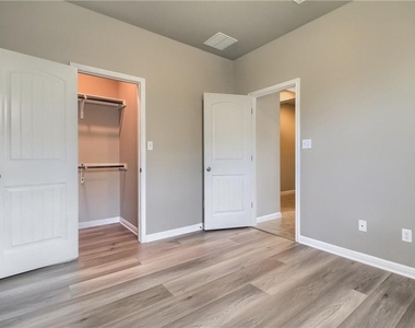 8120 Rosano St - Photo Thumbnail 22