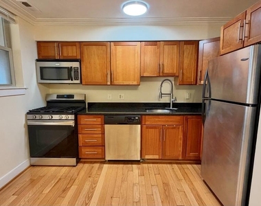 14 S St Ne - Photo Thumbnail 2