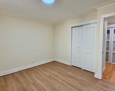 14 S St Ne - Photo Thumbnail 8