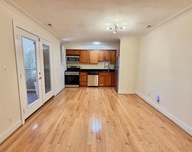 14 S St Ne - Photo Thumbnail 1