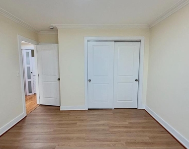 14 S St Ne - Photo Thumbnail 12