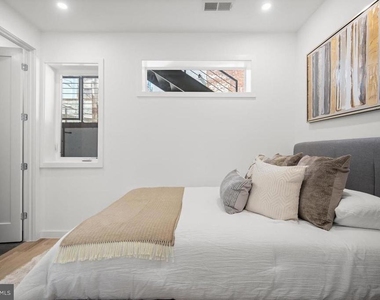 808 13th Street Ne - Photo Thumbnail 16