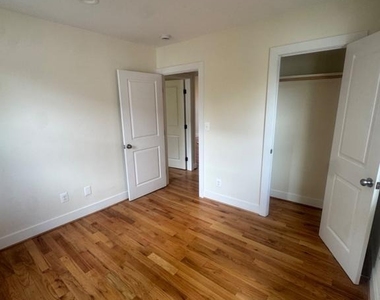 847 48th Street Ne - Photo Thumbnail 12