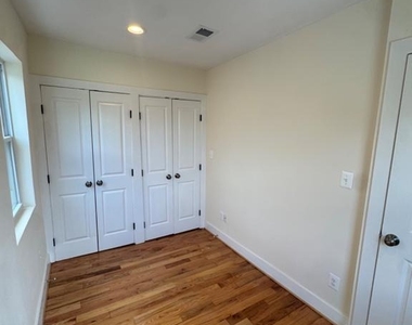 847 48th Street Ne - Photo Thumbnail 10