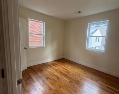 847 48th Street Ne - Photo Thumbnail 11