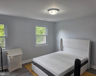 2213 13th Street Ne - Photo Thumbnail 9