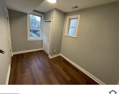 1926 Naylor Road Se - Photo Thumbnail 7