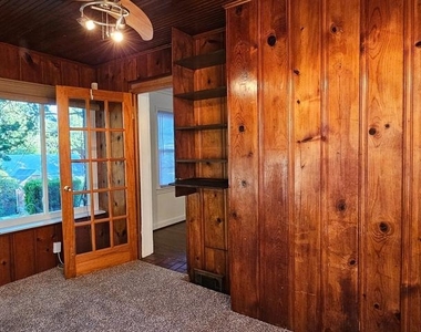 3744 Camden Street Se - Photo Thumbnail 6