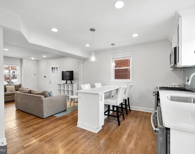 5027 11th Street Ne - Photo Thumbnail 11