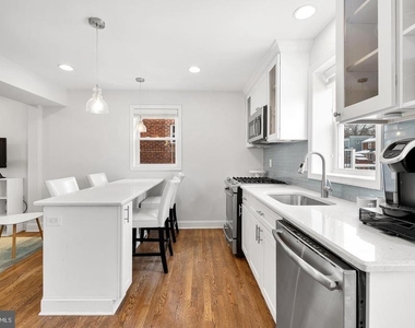 5027 11th Street Ne - Photo Thumbnail 9