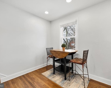 5027 11th Street Ne - Photo Thumbnail 5