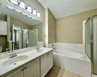 1609 Colorado Bend Dr - Photo Thumbnail 24