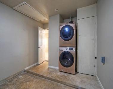 405 E Grady Dr - Photo Thumbnail 17
