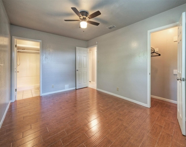 405 E Grady Dr - Photo Thumbnail 13