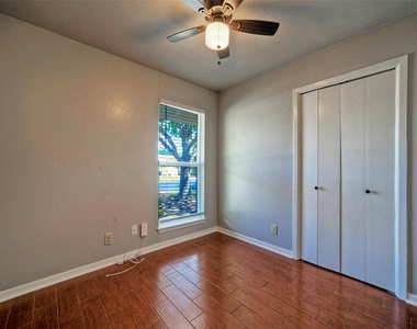405 E Grady Dr - Photo Thumbnail 10