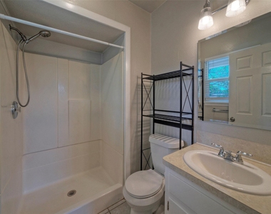 405 E Grady Dr - Photo Thumbnail 12