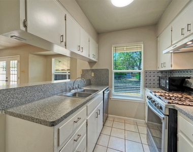 405 E Grady Dr - Photo Thumbnail 7