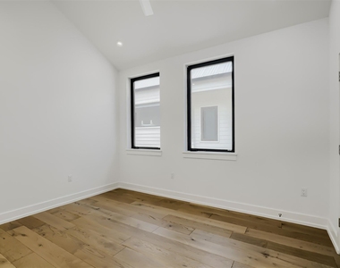 3811 Taniguchi St - Photo Thumbnail 7